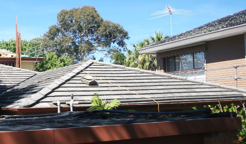 before image of roof to be done by WorldClass Roofing